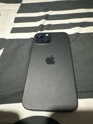 Apple - iPhone 15 128GB photo review